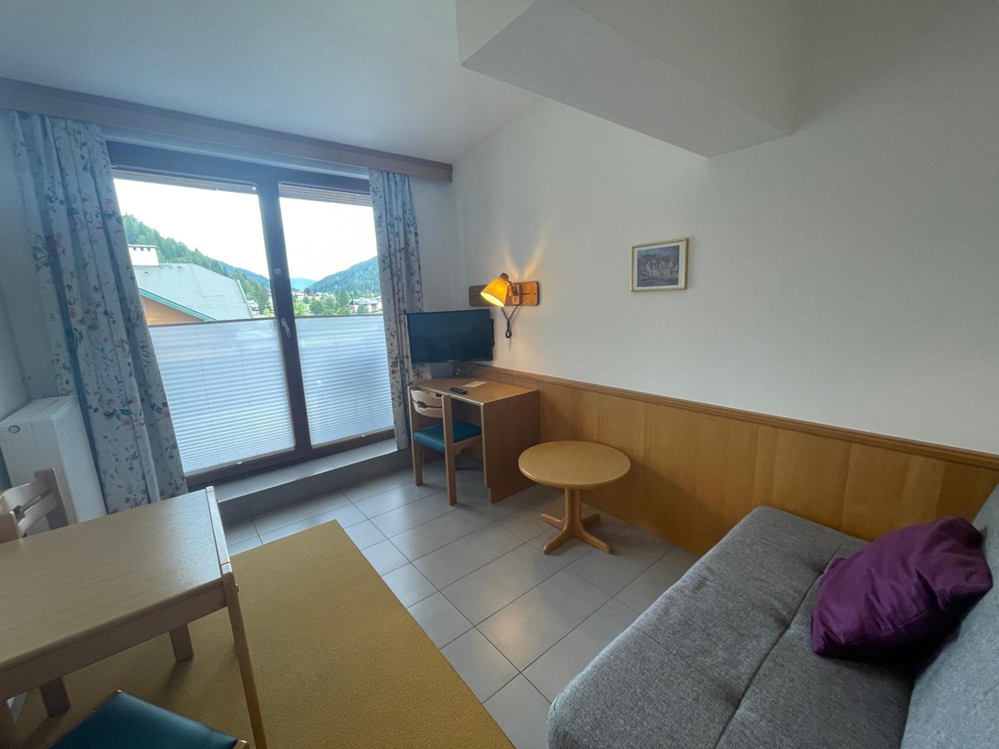 Restaurant-Pension Dorfwirt บาด ไคลน์เคิร์ชไฮม์ ภายนอก รูปภาพ