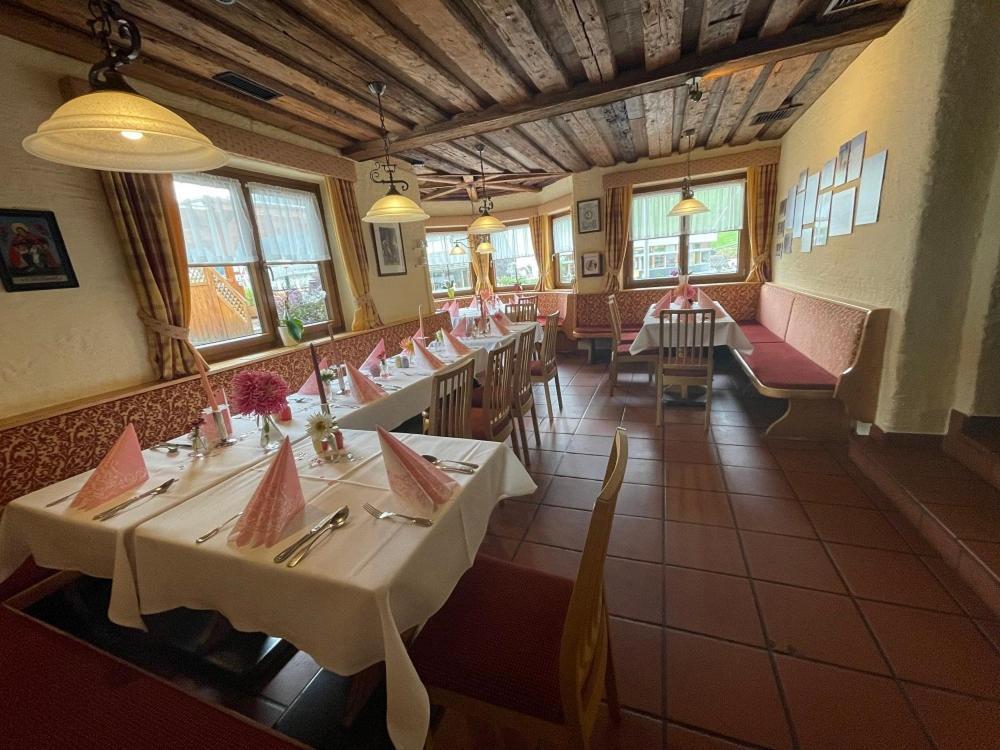 Restaurant-Pension Dorfwirt บาด ไคลน์เคิร์ชไฮม์ ภายนอก รูปภาพ