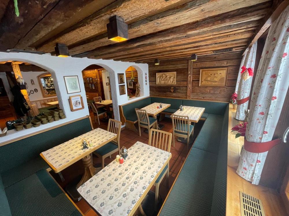 Restaurant-Pension Dorfwirt บาด ไคลน์เคิร์ชไฮม์ ภายนอก รูปภาพ