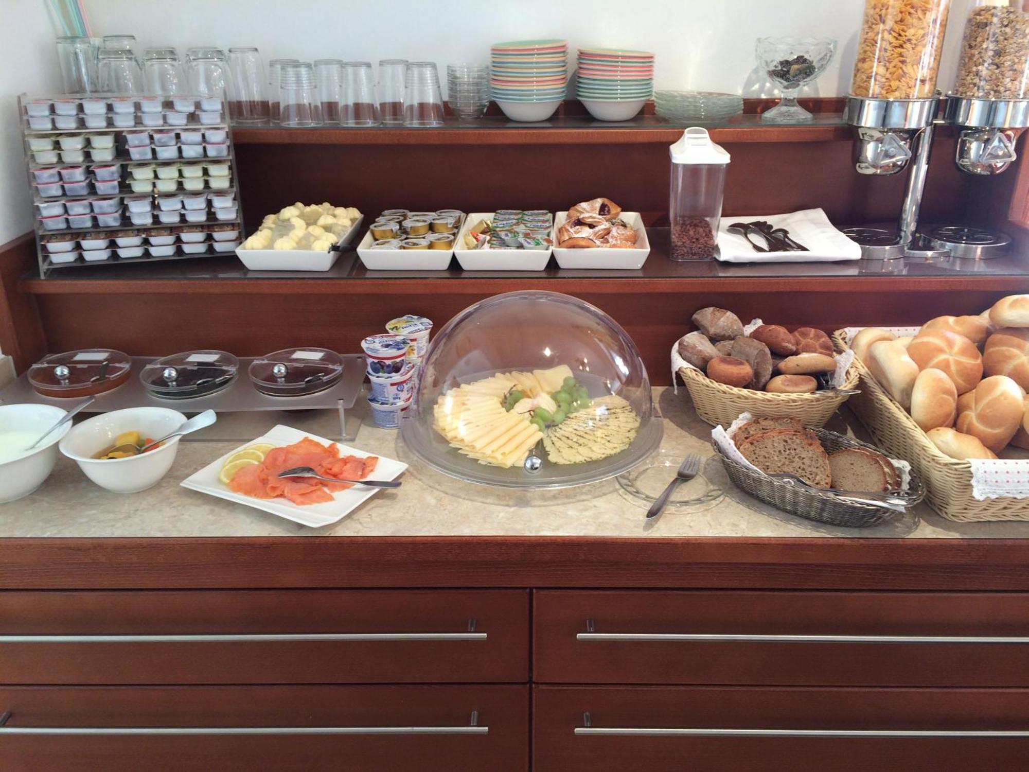 Restaurant-Pension Dorfwirt บาด ไคลน์เคิร์ชไฮม์ ภายนอก รูปภาพ